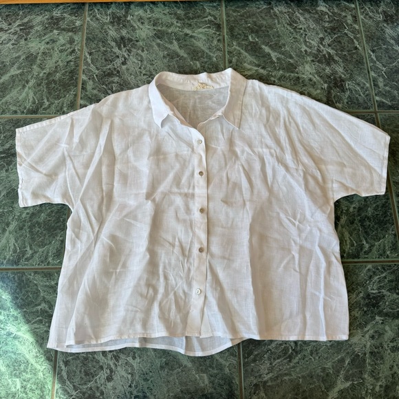 Eileen Fisher Organic Linen Short Sleeve Button Down Shirt in White - Picture 3 of 8